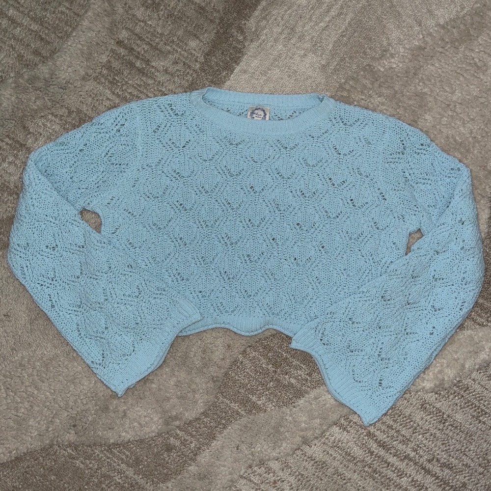 Blue Rain Light Blue Pointelle Knit Cropped Sweater Flared Sleeve Scallop Hem M